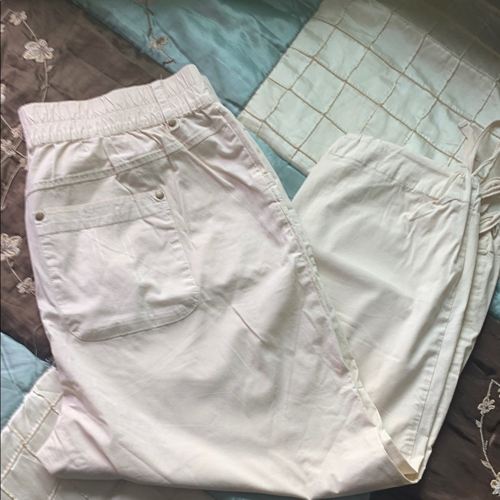 Soft Surroundings Cream Ankle Pants